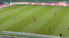 La genialidad de Neuer en plena final contra el Leverkusen de Aránguiz