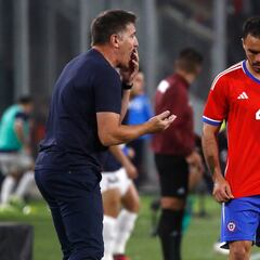 El potente mensaje de Berizzo por la actualidad de Suazo en Europa