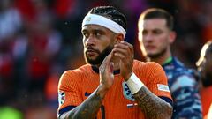 Netherlands' forward #10 Memphis Depay reacts at the end of the UEFA Euro 2024 Group D football match between the Netherlands and Austria at the Olympiastadion in Berlin on June 25, 2024. (Photo by Christophe SIMON / AFP)