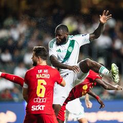 Al Ahli frustra el duelo Cristiano vs Quiñones en Supercopa de Arabia