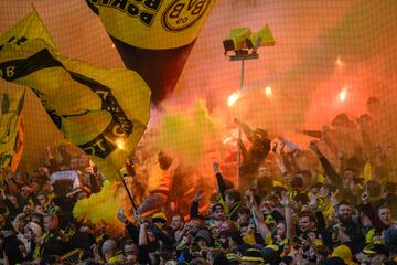 El Borussia Dortmund y el FC Schalke 04 se han enfrentado hoy y el ambiente del Signal Iduna Park siempre impacta.