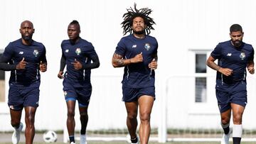 La selección de Panamá, capitaneada por Román Torres (en el centro), durante un entrenamiento.
