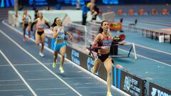 Blanca le gana el pulso a Paula en la distancia