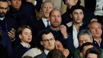 La efusiva reacción del Príncipe William al gol del Aston Villa