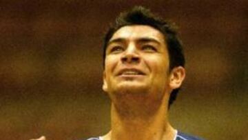 <b>IMPORTANTE</b>. El argentino Carlos Delfino, de los Detroit Pistons de la NBA, fue el segundo máximo anotador de su selección, por detrás de Scola, con 14 puntos frente a Serbia.