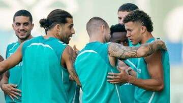 Aún se mantiene la expectativa sobre si será incluido en la convocatoria final de la selección.