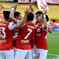 Santa Fe golea a Alianza con doblete de Jorge Ramos