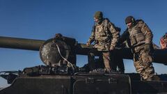 DONETSK, UKRAINE -JANUARY 07: Ukrainian soldiers work with "pion" artillery in the northern direction of the Donbass frontline as Russia-Ukraine war continues in Donetsk, Ukraine on January 7, 2023. (Photo by Diego Herrera Carcedo/Anadolu Agency via Getty Images)