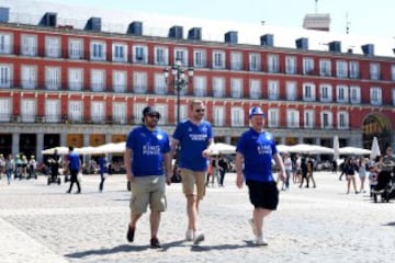 Los seguidores de Leicester disfrutan del sol de Madrid