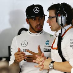 Hamilton: "Es increíble hacer bailar el coche en Mónaco"