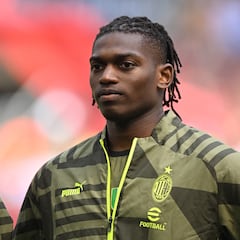 Confirmed lineups for AC Milan and Inter Milan in the Champions League semi-final