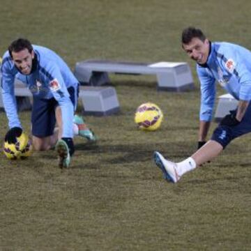 Godín y Mandzukic se ejercitaron ayer por la tarde y ambos saben de la importancia de su presencia en los esquemas de Simenone. Van bien por arriba, por lo tanto son amenazas.