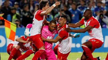 Santa Fe se queda con el clásico y elimina a Millonarios