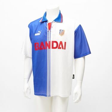 Tercera equipación de la temporada 1996/97. 