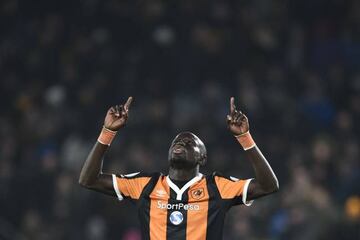 Hull's Senegalese forward Oumar Niasse celebrates after scoring a late winner.