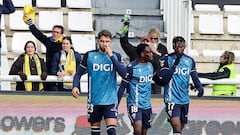 Aprobados y suspensos: Víctor Aznar, un punto de oro y muy poco fútbol