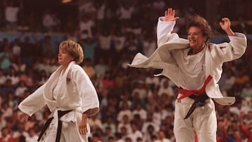 La judoca española celebra el oro olímpico en judo conquistado en Barcelona 92.