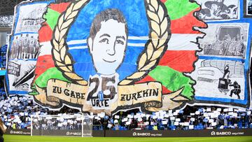 17/12/2023  PARTIDO PRIMERA DIVISION
REAL SOCIEDAD - REAL BETIS 
SEGUIDORES TIFO PANCARTA CARTEL
AITOR ZABALETA