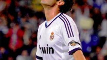 Juegan Kaká, Callejón y Essien; Özil y Di María son suplentes