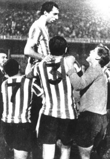 El año 1970 vería la última temporada en activo de Bilardo, que pasaría a convertirse en el asistente técnico del equipo.