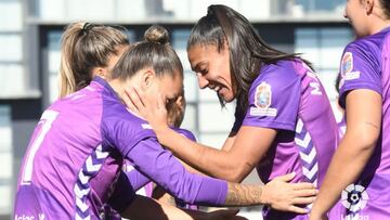 Blom y Mart&iacute;n-Prieto celebran el gol del Granadilla.