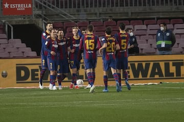 3-1. Leo Messi  celebró el tercer gol.