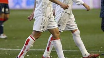 <b>OSASUNA 2 - NUMANCIA 1</b>. Osasuna afianz車 la escalada emprendida en la segunda vuelta con su tercera victoria en cuatro jornadas al ganar a un rival directo en la lucha por la permanencia como el Numancia.