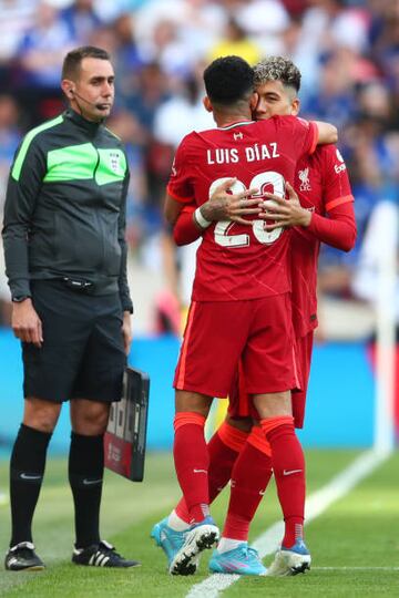 Luis Díaz salió campeón de la FA Cup con Liverpool que venció 6-5 al Chelsea en los lanzamientos desde el punto penal.
