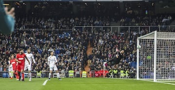 1-0. Lucas Vázquez marcó el primer gol.