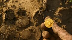 The ‘Great Kentucky Hoard’: how a farmer found 700 coins from the Civil War in his field