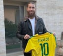 Ramos aparca la renovación y presume de regalo