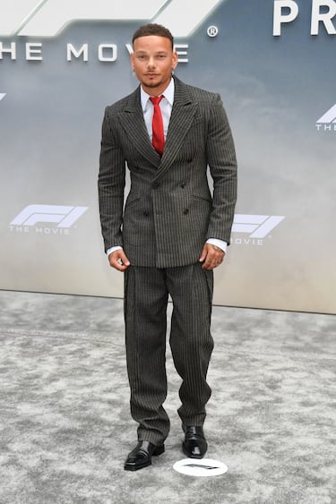 Kane Brown posa en la alfombra roja del preestreno de 'F1: La película' celebrado en la ciudad de Nueva York.