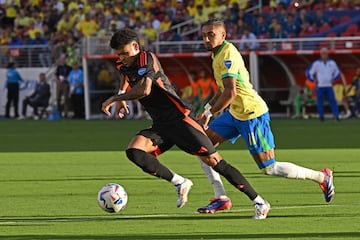 La Selección Colombia y la Selección de Brasil igualaron 1-1 en el cierre del Grupo D de la Copa América, gracias a las anotaciones de Rapinha y Daniel Muñoz.