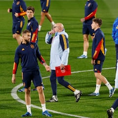 De la Fuente quiere una lista de 26