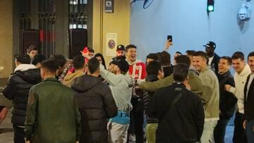 La Ertzaintza abre expediente a cuatro jugadores del Athletic por la celebración en la calle
