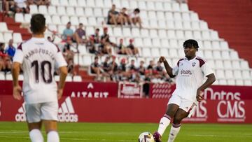Enzo Boyomo, en su época con el Albacete.