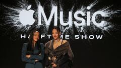 Rihanna appears with Apple Music Radio’s Nadeska Alexis ahead of her Super Bowl LVII Apple Music Halftime Show at the Phoenix Convention Center, in Phoenix, Arizona, U.S., February 9, 2023. REUTERS/Caitlin O’Hara