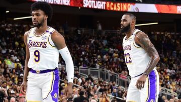 Bronny James y LeBron James -