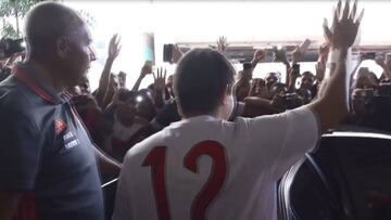 Conca fue recibido como ídolo por los hinchas de Flamengo