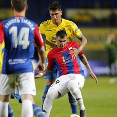 Rubén aparece para rescatar a Las Palmas