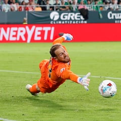 Oblak echa el candado