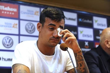 Nano signs off from Tenerife in tears to join Eibar