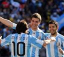 Un hat-trick de Higuaín lleva a Argentina a octavos