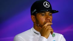 Lewis Hamilton pensativo en la rueda de prensa posterior a la carrera del GP de Austria.