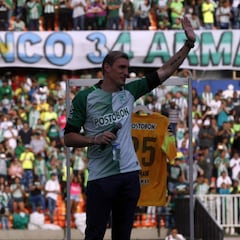 Afición de Nacional emocionó a Armani en su despedida