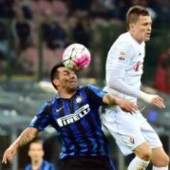 "Si Medel fuera más alto sería uno de los mejores volantes"