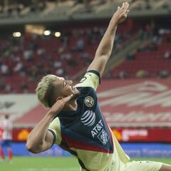 Chivas, el 'cliente' favorito de Henry Martin en los clásicos