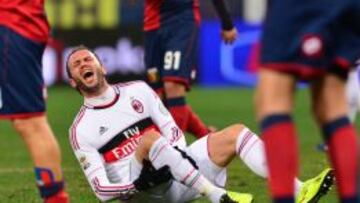 Giampaolo Pazzini, en el momento de su lesión.