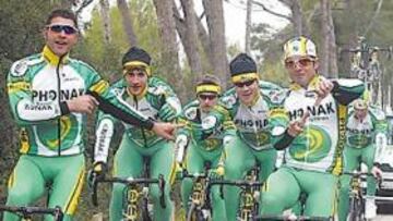 <b>OPTIMISMO. </b>Los ciclistas del Phonak inician con buen humor la campaña tras su entrada en el ProTour.