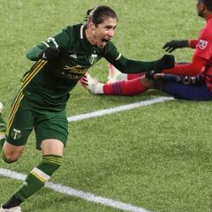 Los Angeles Galaxy sign Jorge Villafaña for next season